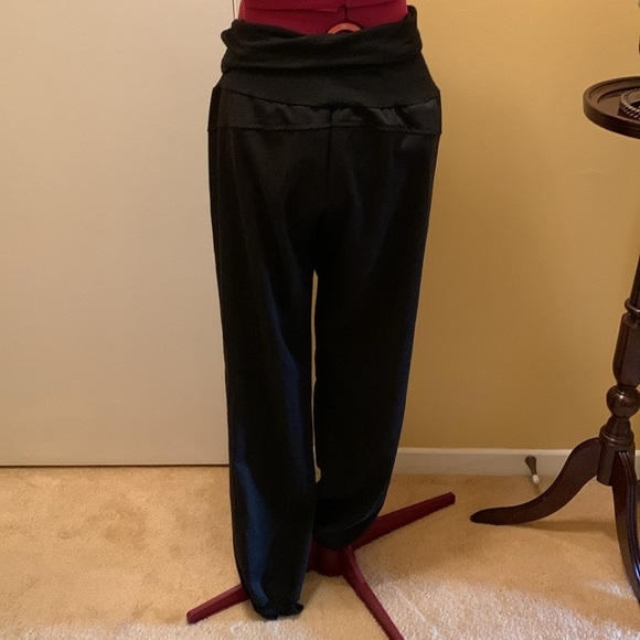 Rinascimento Jeans Black Asymmetrical Trouser NWOT - Picture 6 of 13